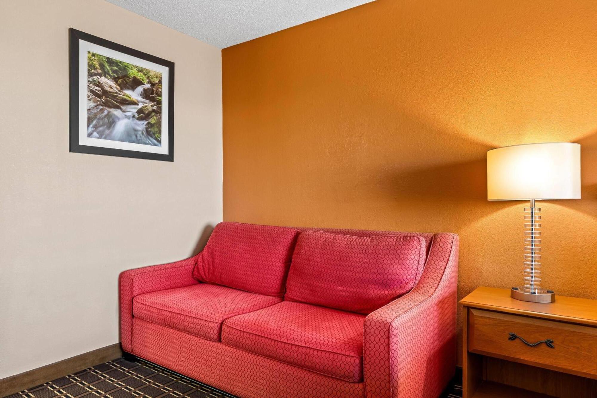 Days Inn By Wyndham Black River Falls - Access To Atv Trail Exterior foto