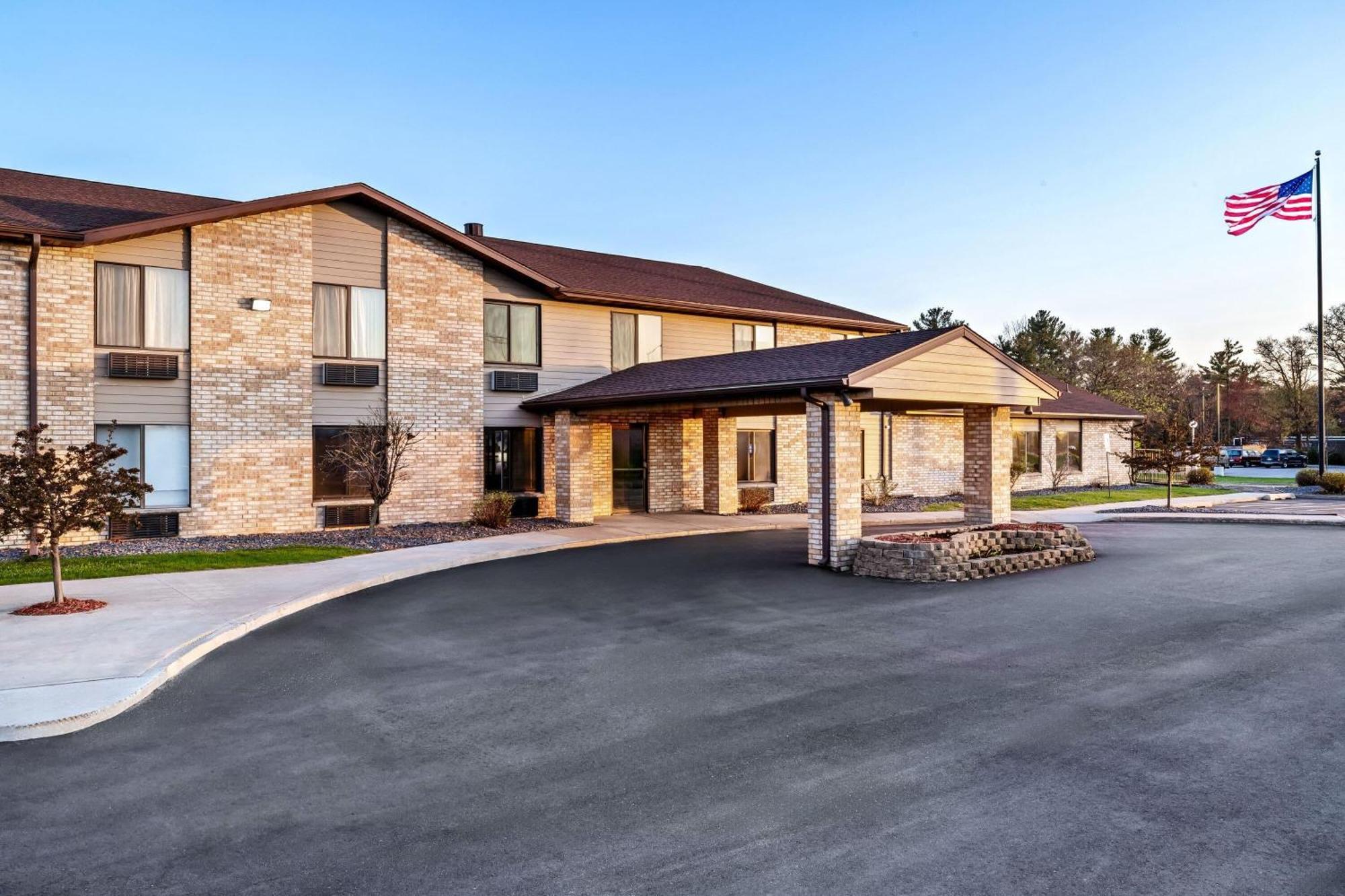 Days Inn By Wyndham Black River Falls - Access To Atv Trail Exterior foto